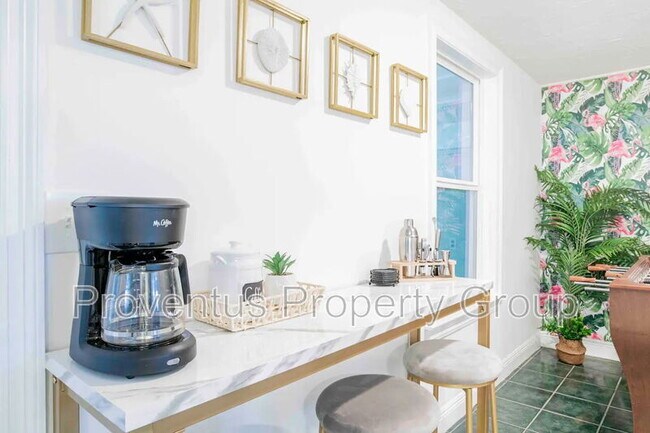 Building Photo - 14 Lieutenant St