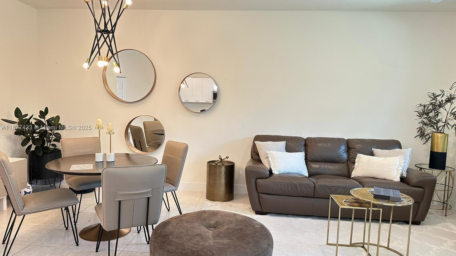 Building Photo - 4640 NW 84th Ave