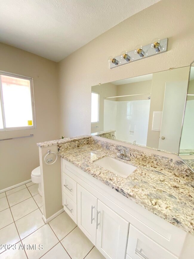 Building Photo - 3633 W Calavar Rd