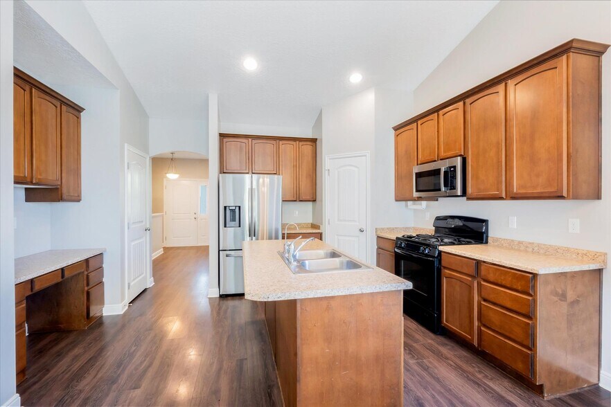 Building Photo - 3091 E Sandpiper Rd