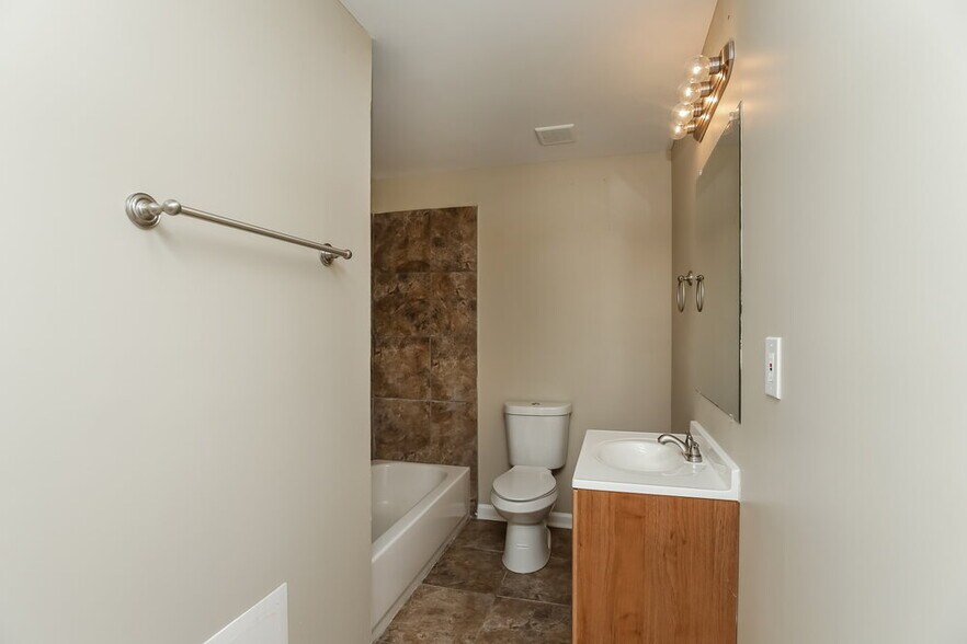 Building Photo - 75 Brushy Mountain Way