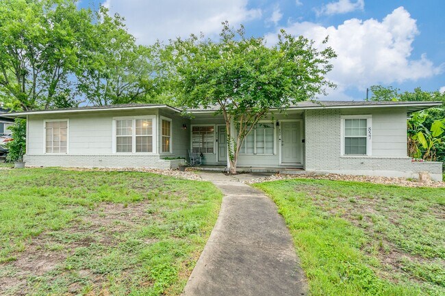 Primary Photo - 2-BEDROOM DUPLEX IN WILSHIRE TERRACE