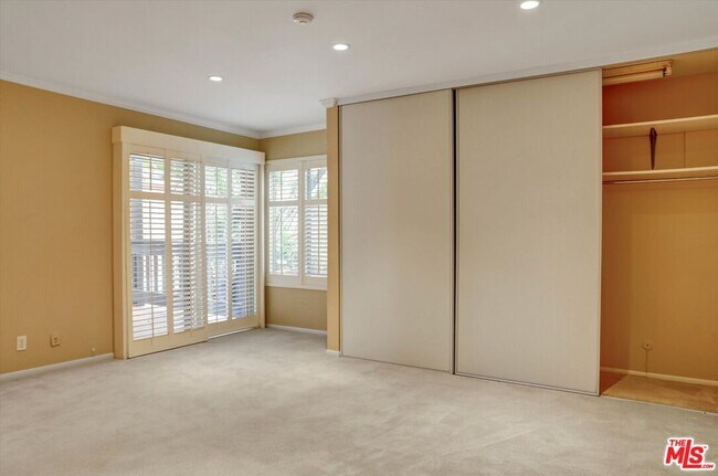 Building Photo - 4845 Maytime Ln