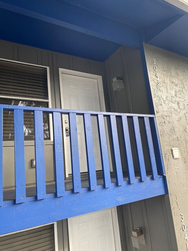 Building Photo - 2 Bedroom 1 Bath condo in Orlando for RENT