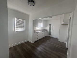 Building Photo - 9525 Juniper St