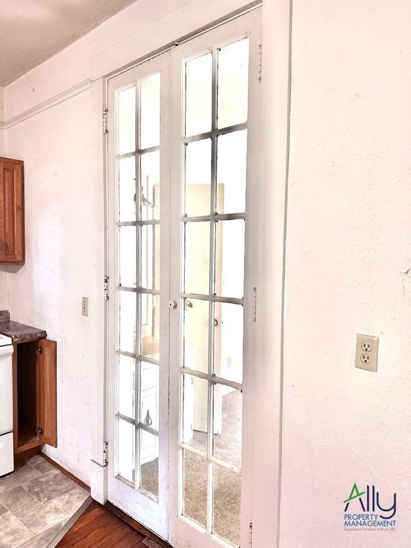 Building Photo - 114 Maywood Ln