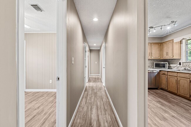 Building Photo - 3519 Goldfinch Drive - Near Fort Gordon