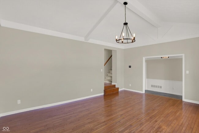 Building Photo - 3037 Golfview Dr