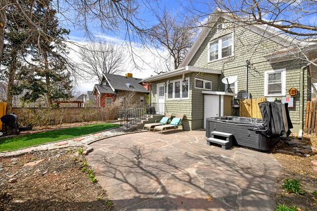 Building Photo - 835 E Boulder St