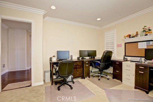 Building Photo - 37 Dawn Ln