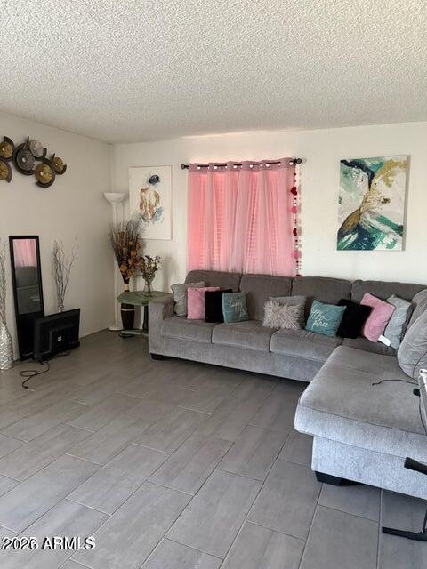 Building Photo - 2687 W Ocotillo Rd