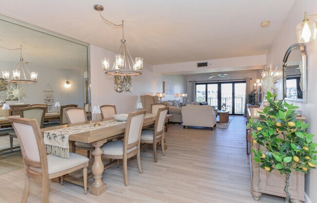 Building Photo - 901 Seafarer Cir