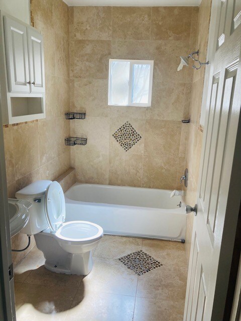 Building Photo - 8912 Rangely Ave