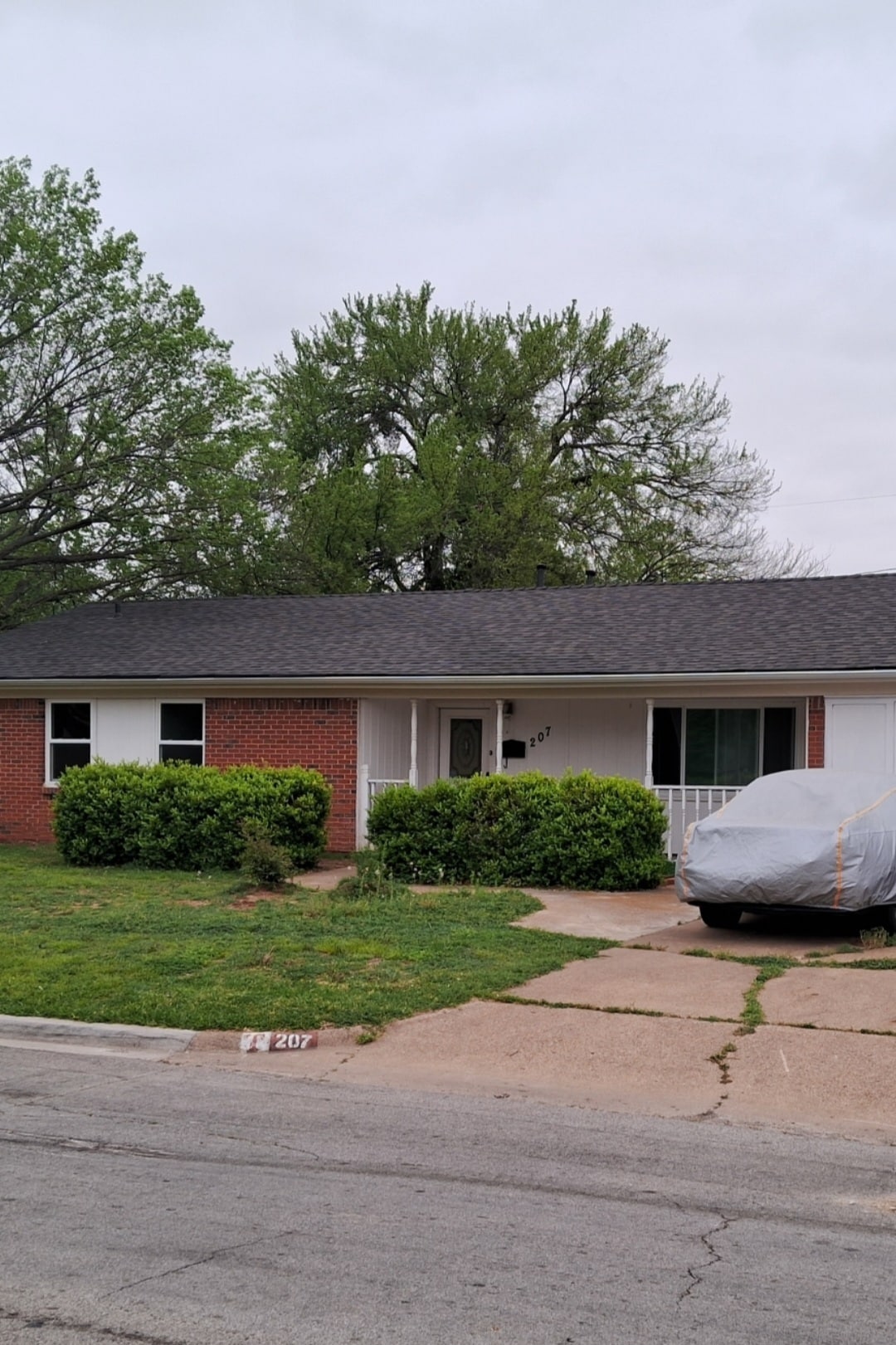 Building Photo - 207 Arnett Dr