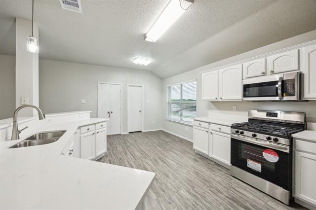 Building Photo - 549 Seminole Trail