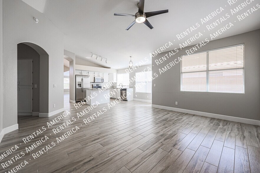 Building Photo - 3229 E Brookwood Ct