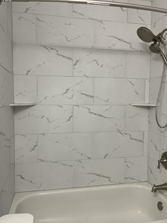 Building Photo - 2636 SW 35th Pl