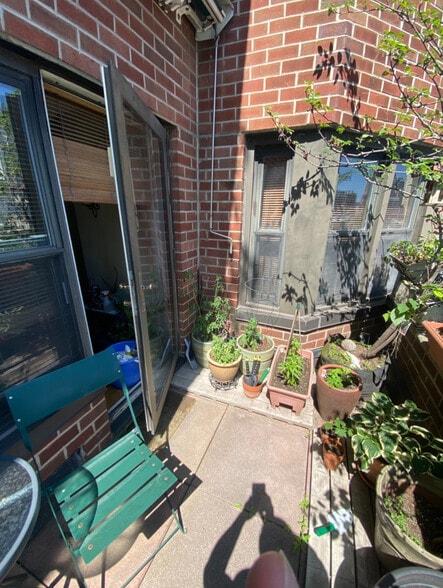 Building Photo - 520 E 81st St