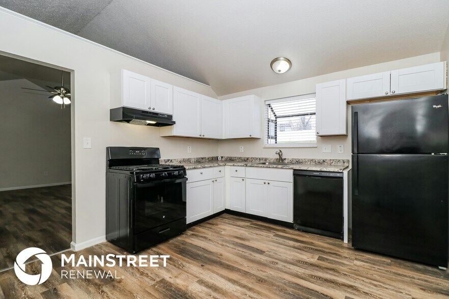 Building Photo - 11625 Latonka Trail