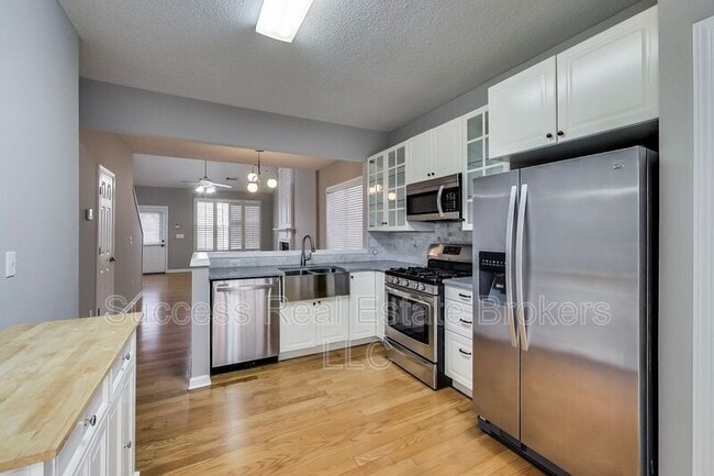 Building Photo - 1645 Heyford Cir NW