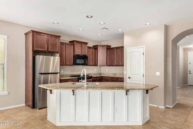 Building Photo - 3540 E Mesquite St