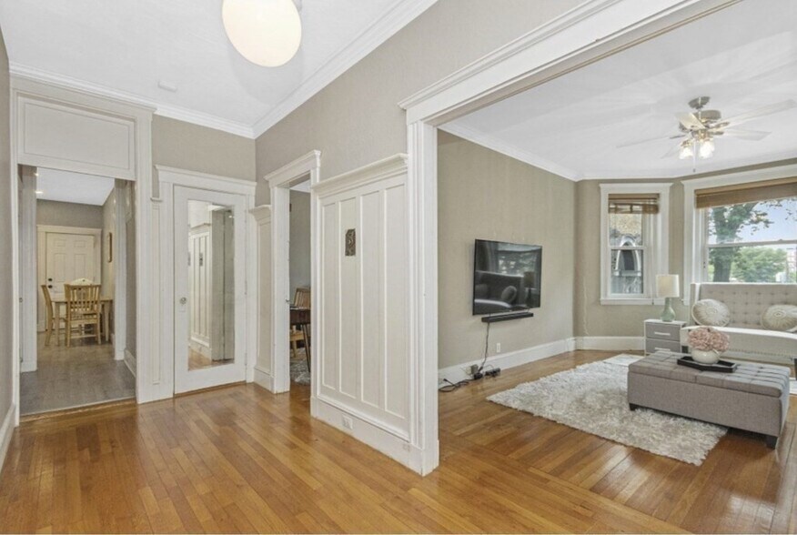 Primary Photo - 19 Westbourne Ter