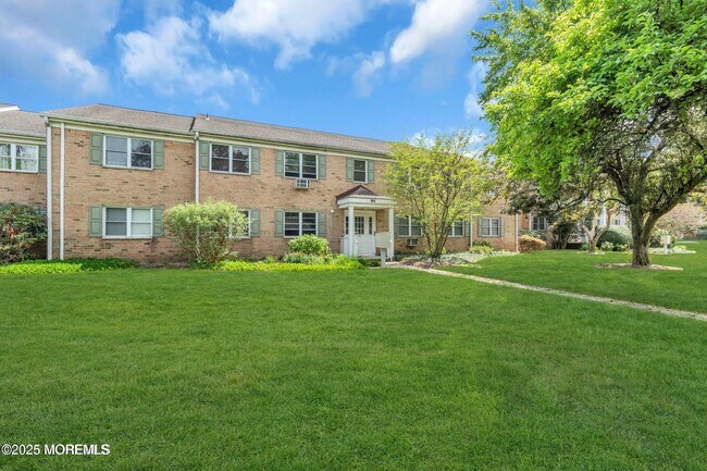 Primary Photo - 94 Stonehurst Blvd