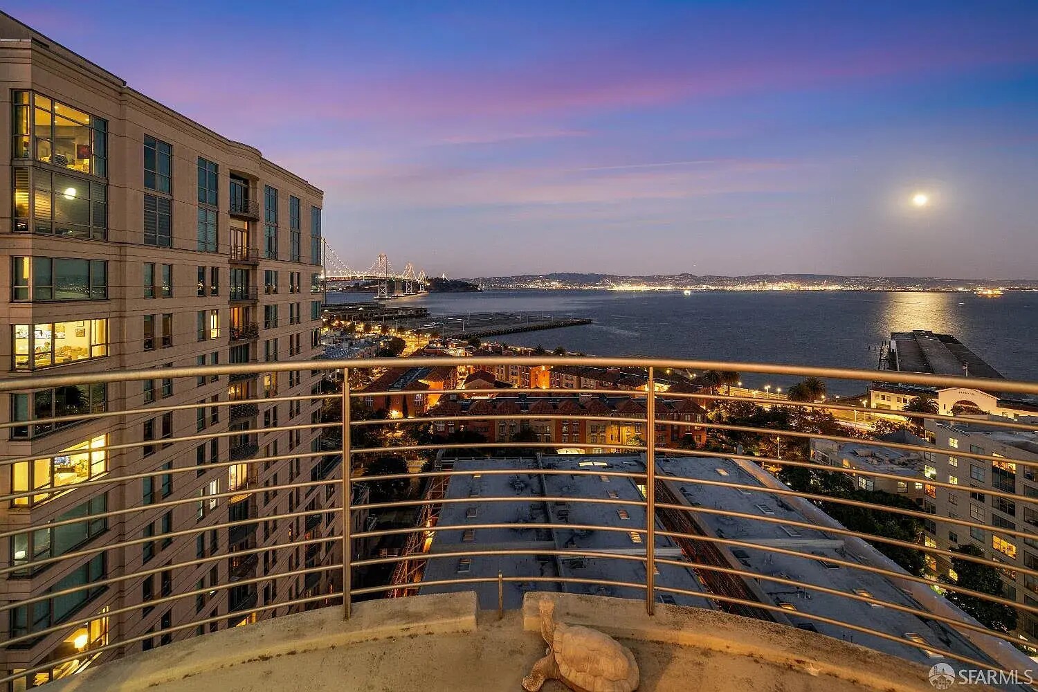 Building Photo - 229 Brannan St