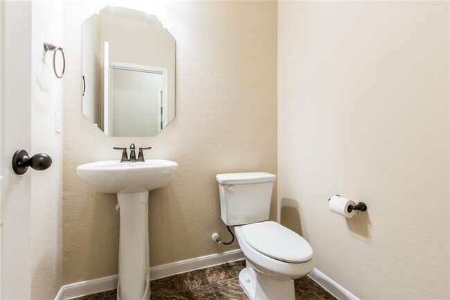 Building Photo - 1917 Tawakoni Dr