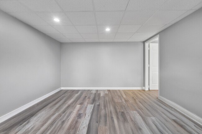Building Photo - 261 Audrea Ln