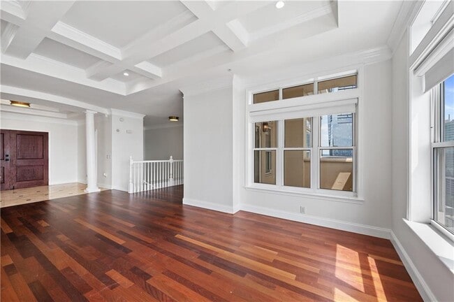 Building Photo - 3334 Peachtree Rd NE