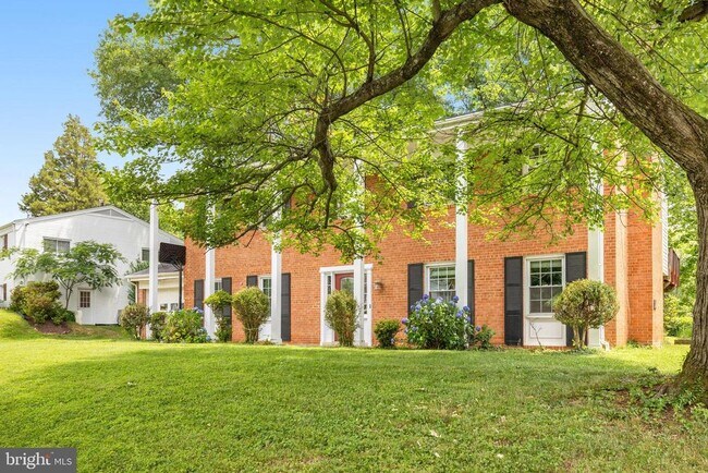 Building Photo - 1311 MacBeth St