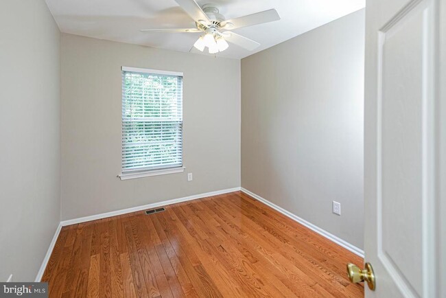 Building Photo - 212 William Livingston Ct