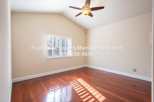 Building Photo - 758 Shasta Oaks Ct