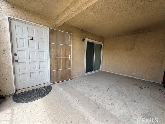 Building Photo - 7631 Ellis Ave