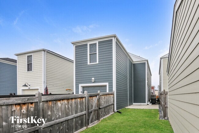 Building Photo - 3414 Sublette St