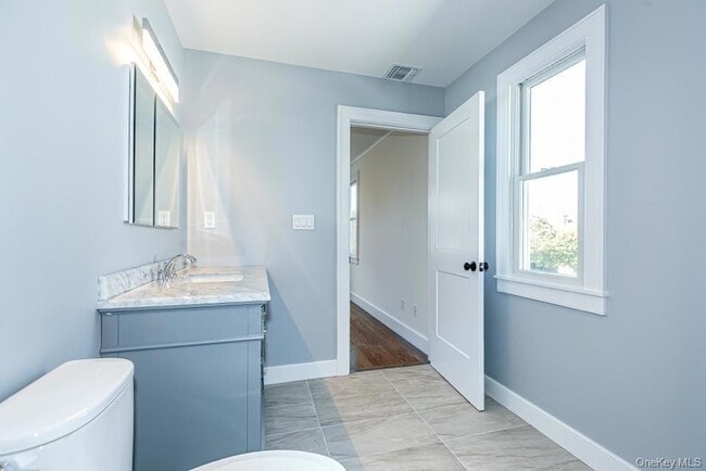 Building Photo - 207 Nassau Blvd