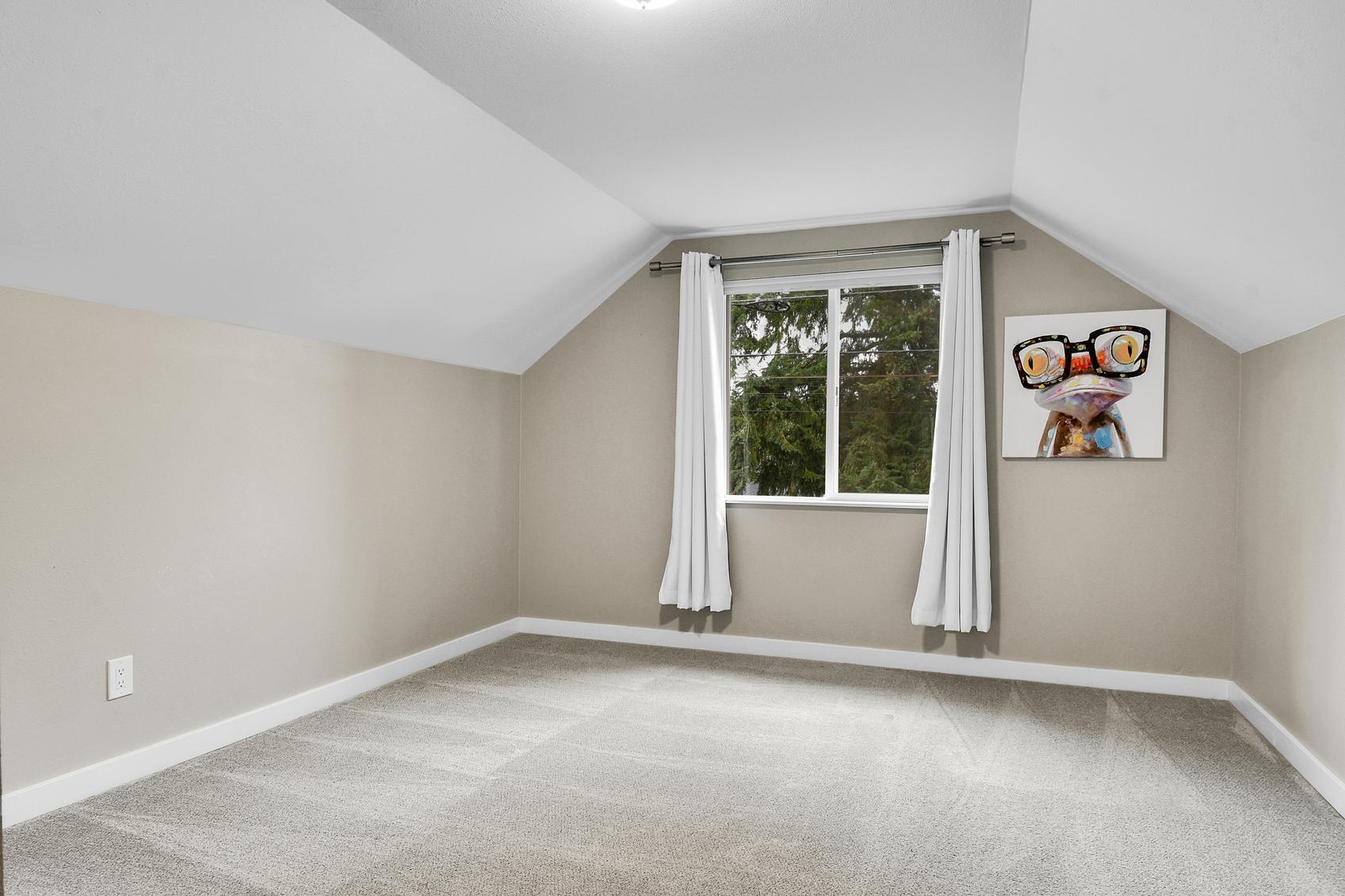 Building Photo - 104 NW 137th St