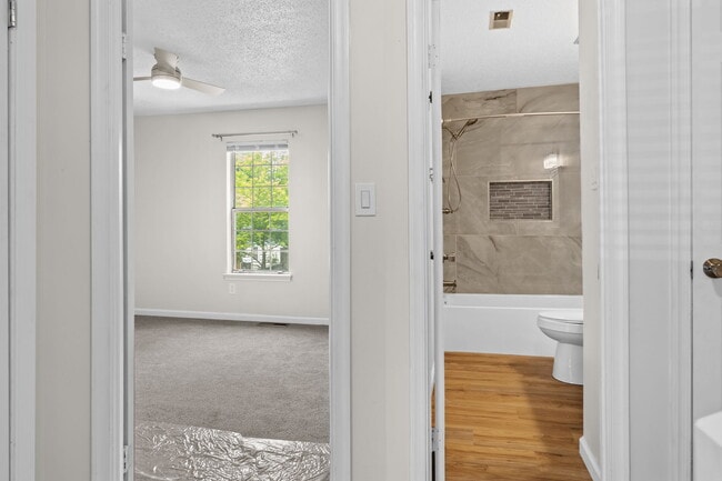 Building Photo - 908 Spinnaker Ct