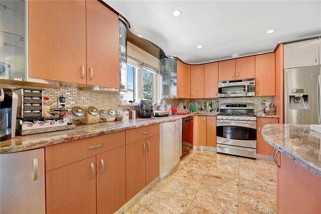 Building Photo - 24 Purdue Ct