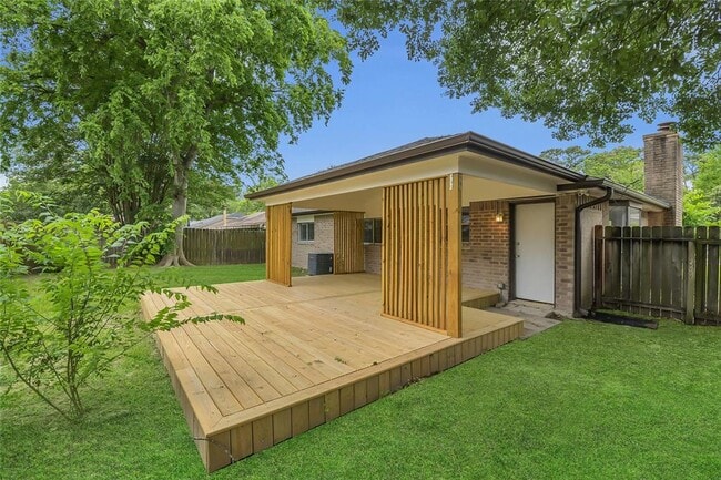 Building Photo - 4534 Towergate Dr