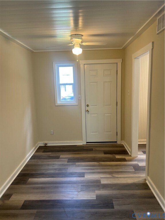 Building Photo - 302 Monticello Dr