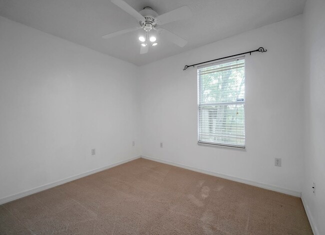 Building Photo - 109 Cabana Way