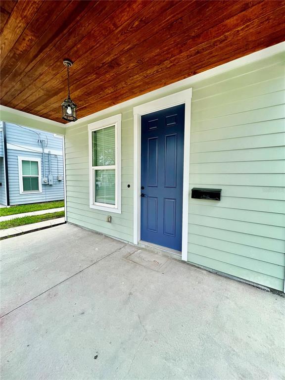 Building Photo - 2213 E 11th Ave