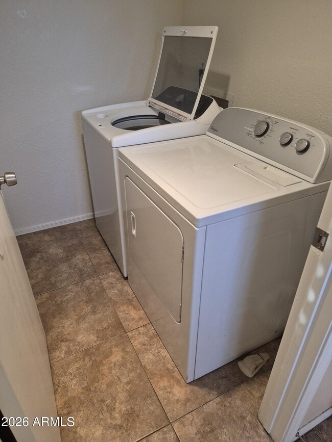 Building Photo - 13812 S 36th Way