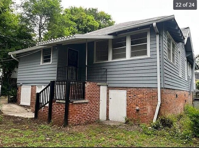 Building Photo - 1177 Tate Dr