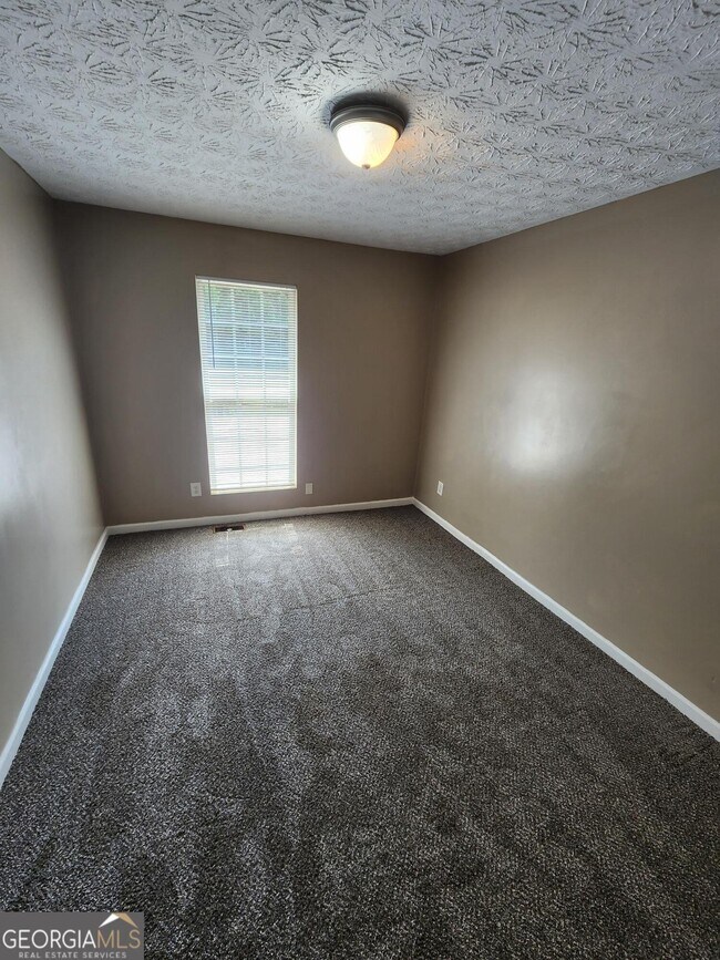 Building Photo - 4004 Browne Ct