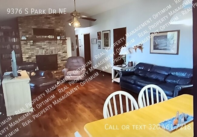 Building Photo - 9376 S Park Dr NE