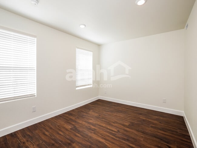 Building Photo - 6509 Enlightenment Dr