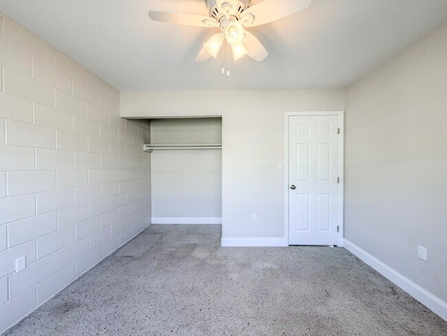 Building Photo - 703 N 25th St